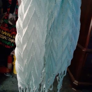 Beautiful mint green shark bite, pleated scarf